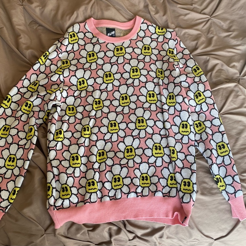 Mario flower pink and white sweater